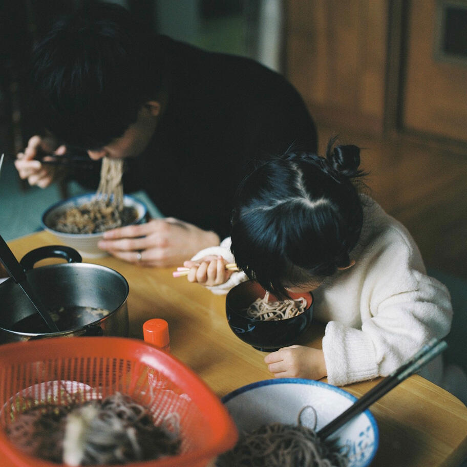 久慈鈴奈さんに聞く「家族写真」の話